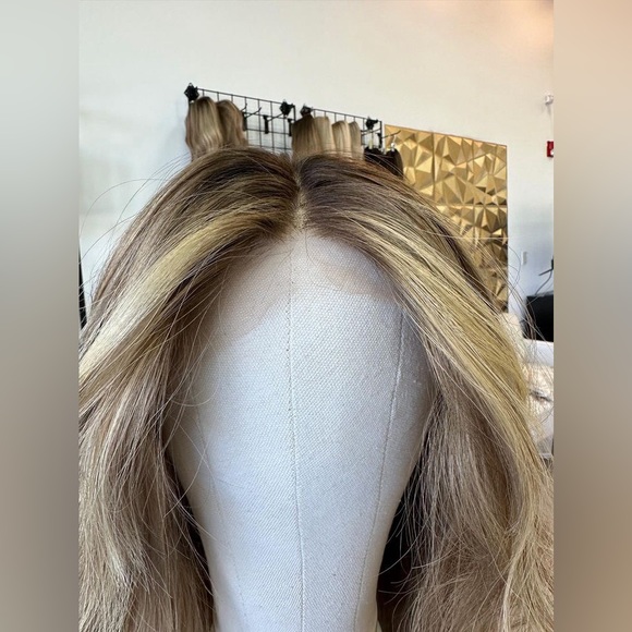 Tresses by Jules full handtied wig - Picture 6 of 13